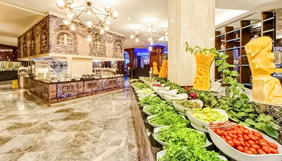 هتل گرانادا لاکچری بلک آنتالیا